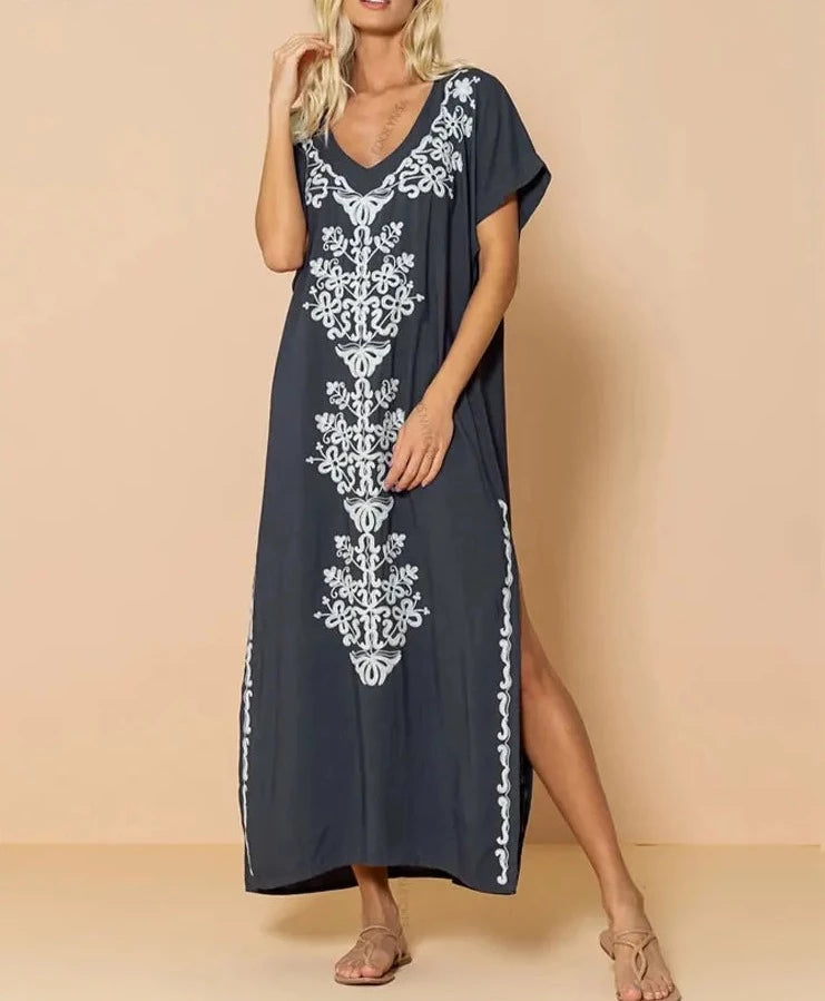 Embroidery Beach Cover up Saida de Praia Swimsuit Women Bikini cover up Tunics for Beach Pareo Sarong Beachwear Q790