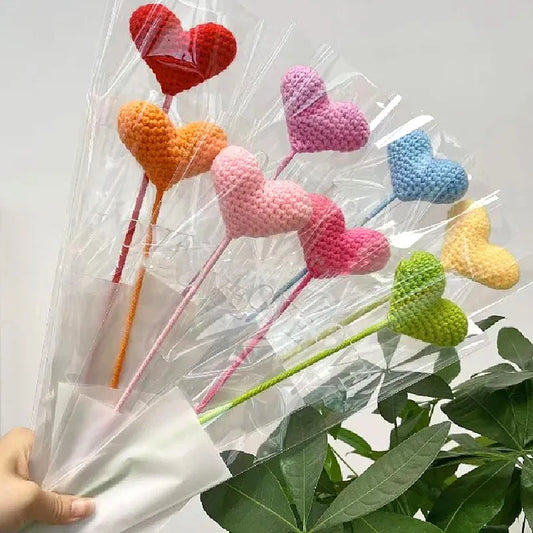 Hand Knitted Flower Yarn Crochet Heart Shape Flowers Hand Woven Bouquet Handmade Valentine's Day Gift Fake Flowers