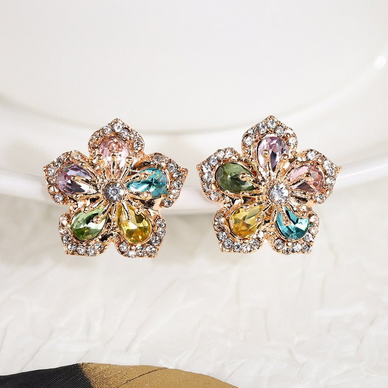 Luxury Crystal Zircon Stud Earrings Vintage Snowflakes Temperament Earrings