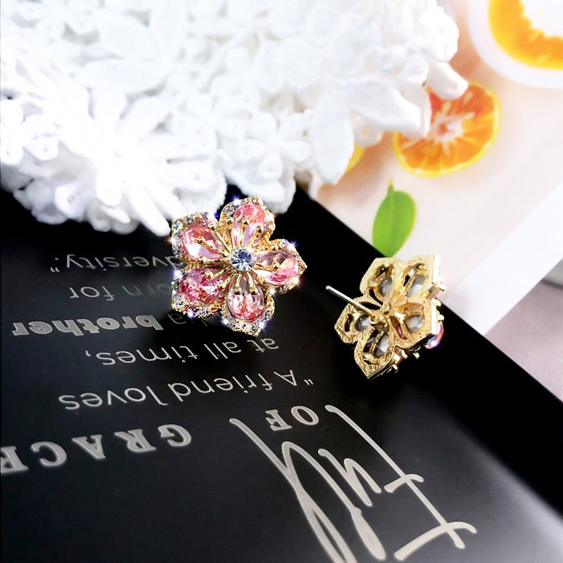 Luxury Crystal Zircon Stud Earrings Vintage Snowflakes Temperament Earrings