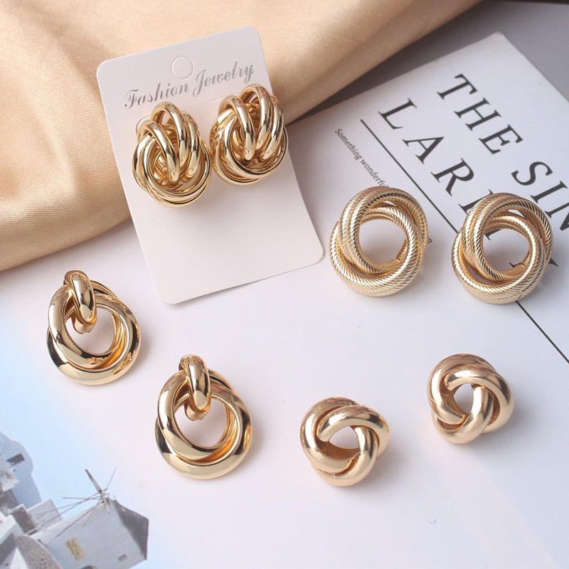 Twist Metal Stud Earrings for Women Hollow Geometric Statement Gold Color Earrings Personality Unusual Earrings Trend Brincos