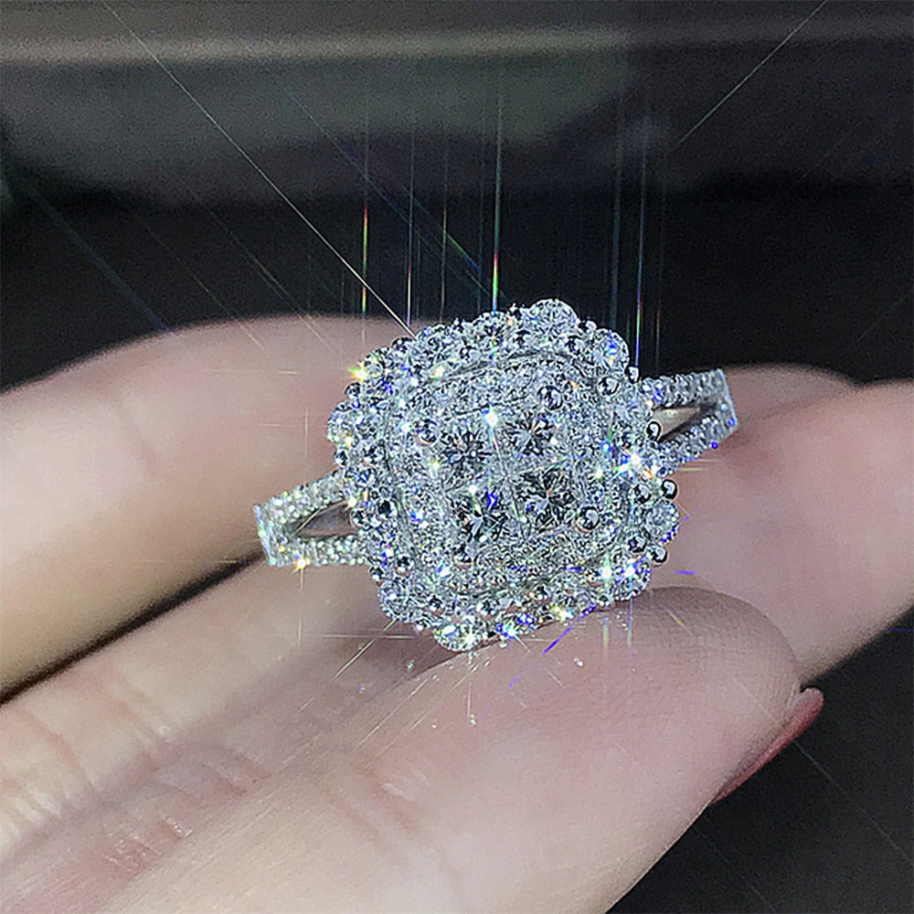 Gorgeous Square Shape Women Ring Iced Out Micro Pave Crystal Zircon Dazzling Bridal Ring