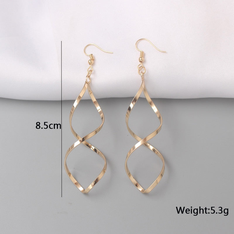 Twist Metal Stud Earrings for Women Hollow Geometric Statement Gold Color Earrings Personality Unusual Earrings Trend Brincos