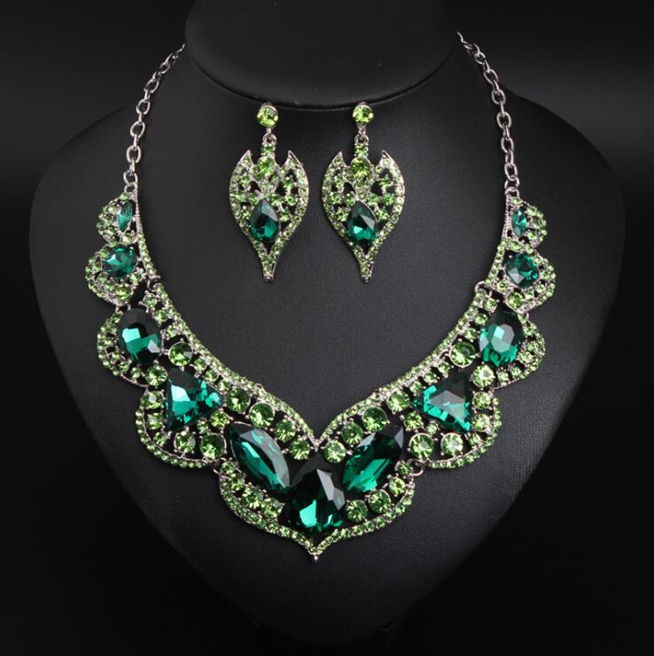 Banquet accessories short crystal necklace earrings High-grade electroplated alloy jewelry