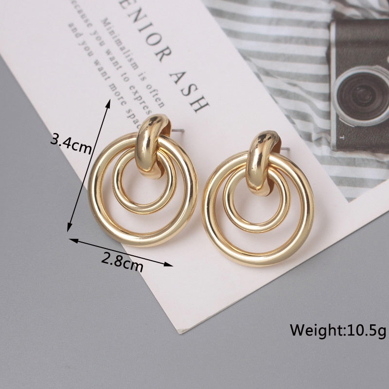 Twist Metal Stud Earrings for Women Hollow Geometric Statement Gold Color Earrings Personality Unusual Earrings Trend Brincos