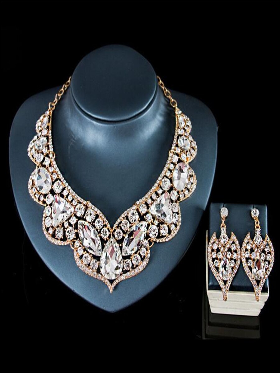 Banquet accessories short crystal necklace earrings High-grade electroplated alloy jewelry