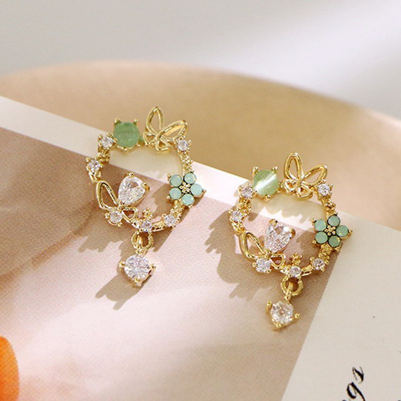 Luxury Crystal Zircon Stud Earrings Vintage Snowflakes Temperament Earrings